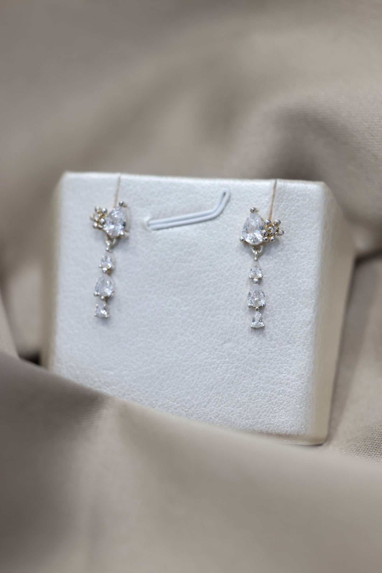 Aretes colgantes gota #A70
