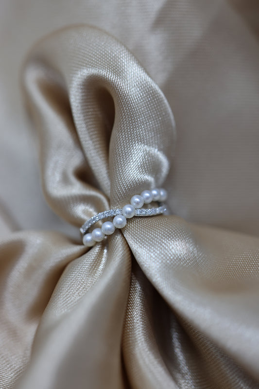 Pearl and diamond ring
