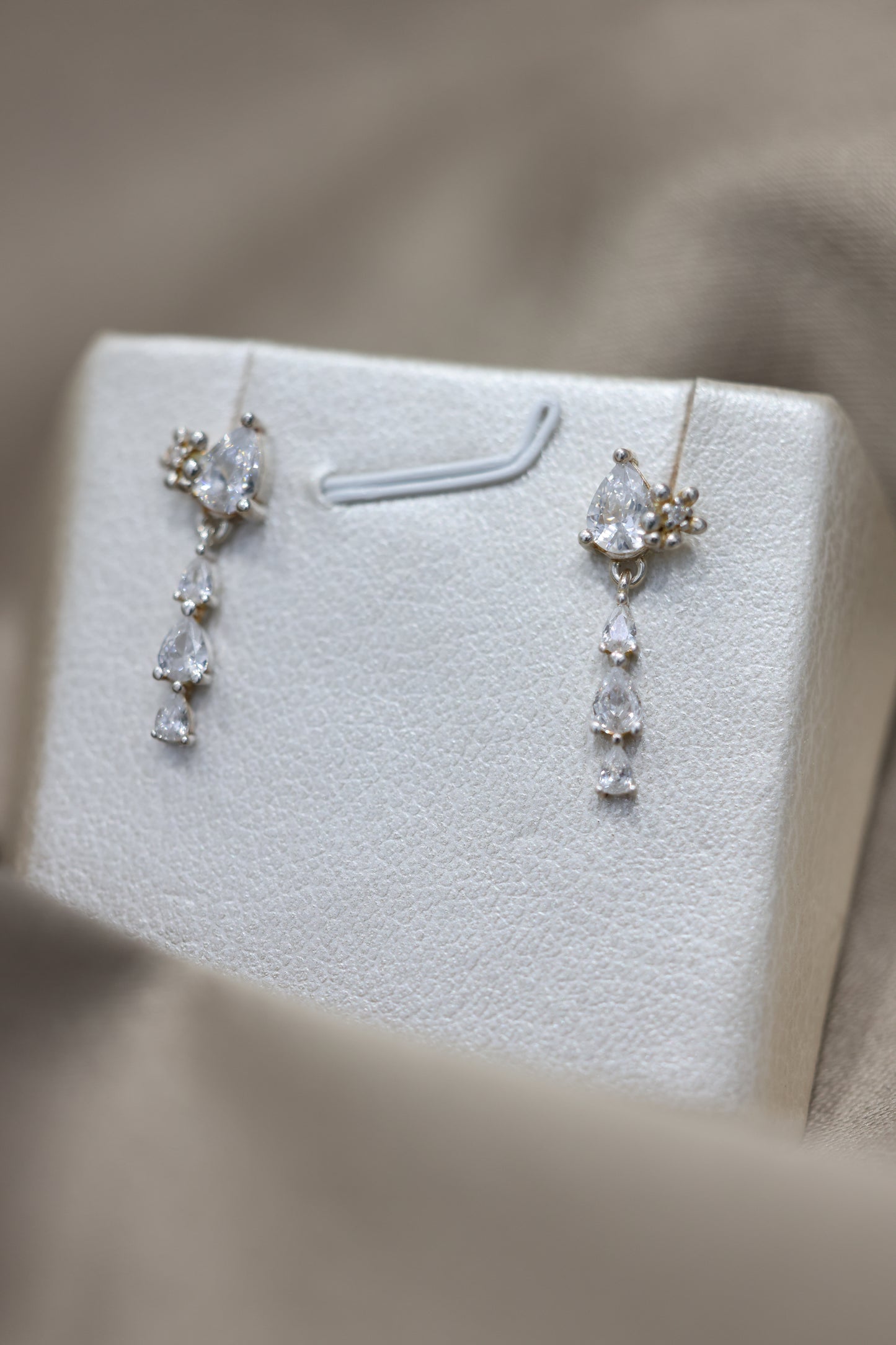Aretes colgantes gota #A70
