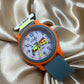 Reloj gris con detalles anaranjados #A63