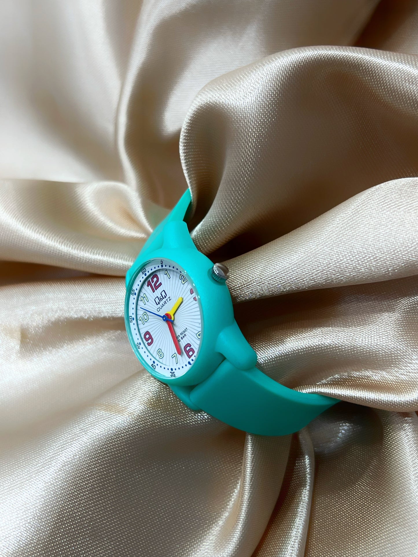 Reloj de niña Q&Q #A59