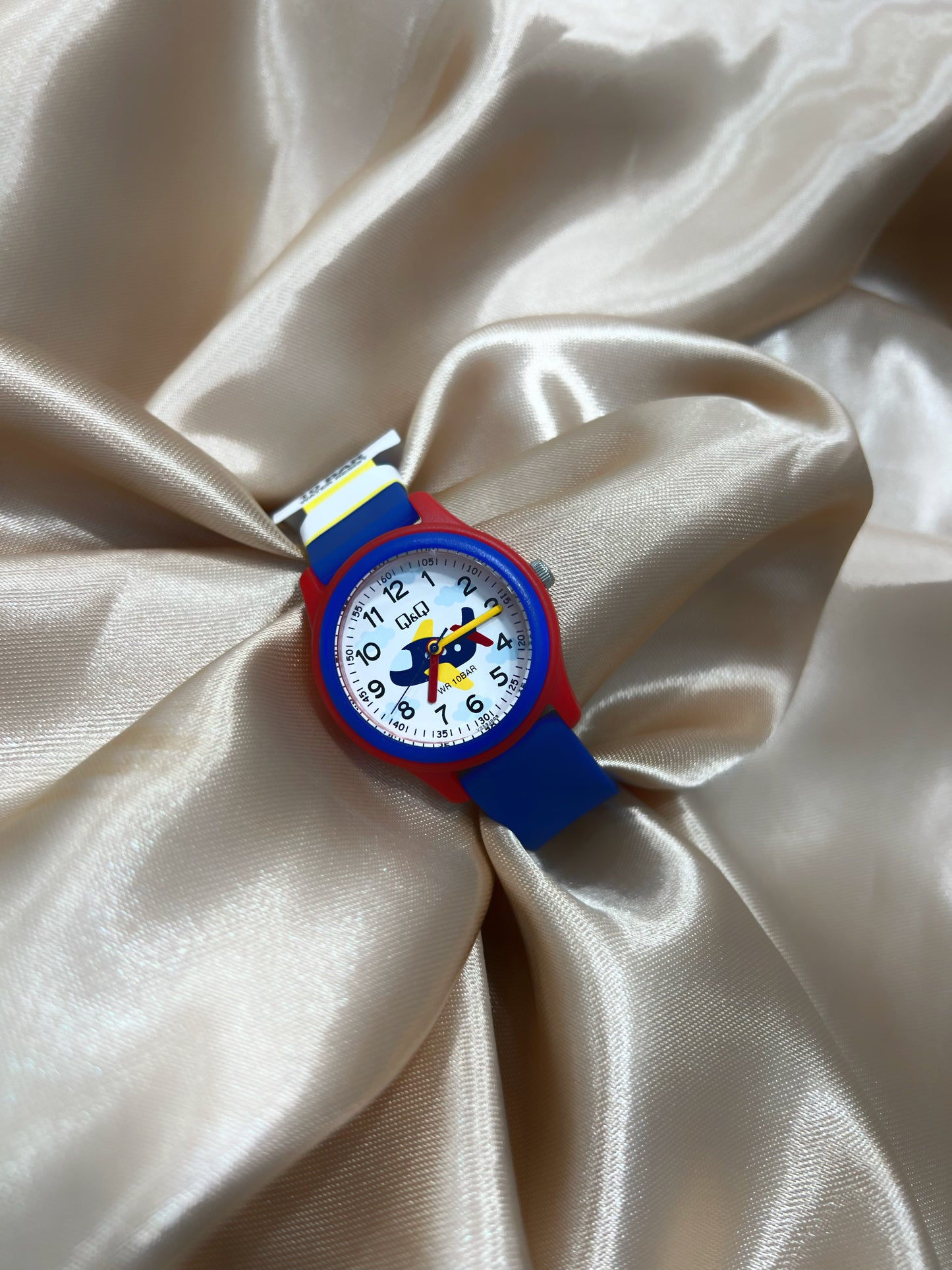 Reloj azul con detalles rojo #A61
