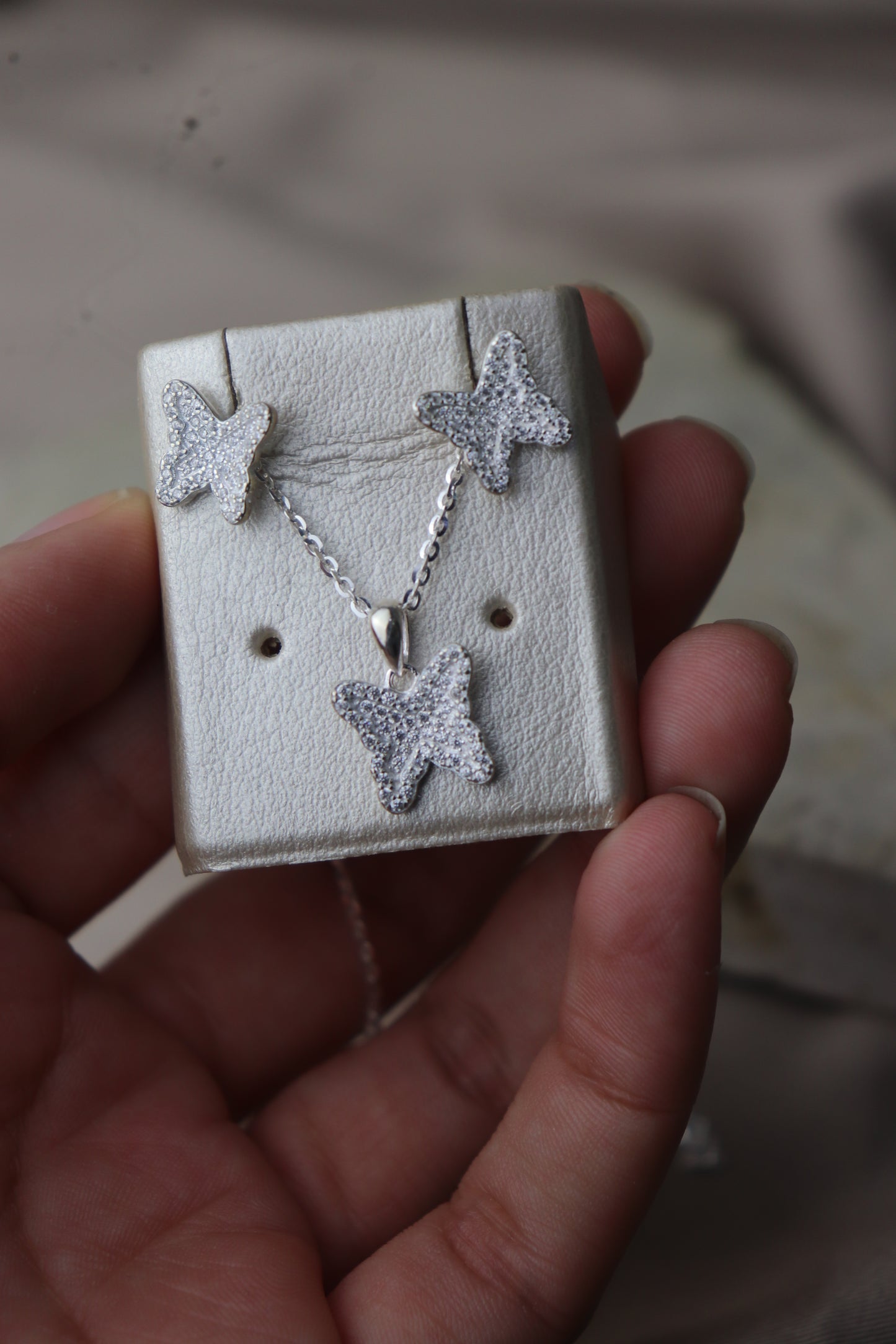 Juego de mariposas con circones #113