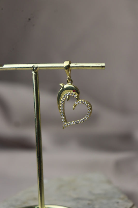 Dije de en forma de corazón con delfin #138