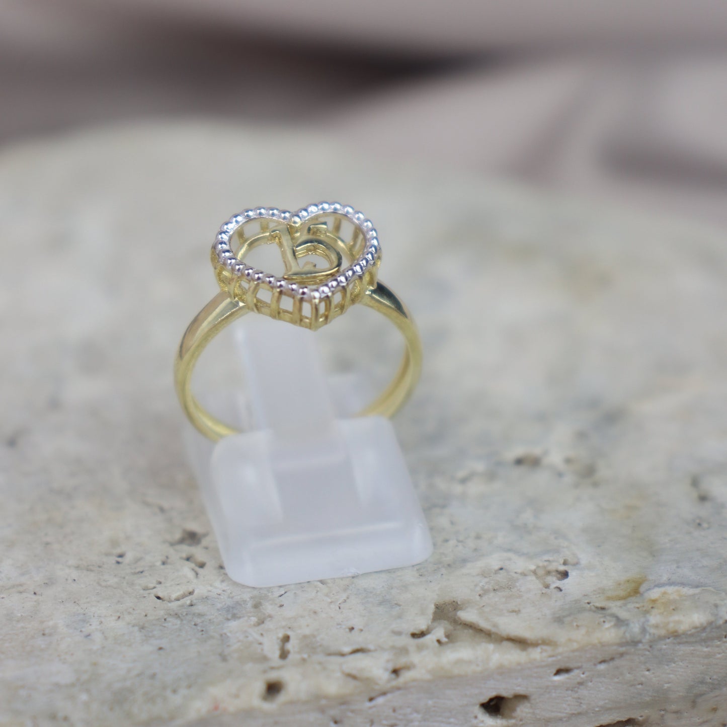 Anillo de 15años corazon 10k #40
