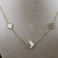 Cadena 3 flores blanca 18k #47