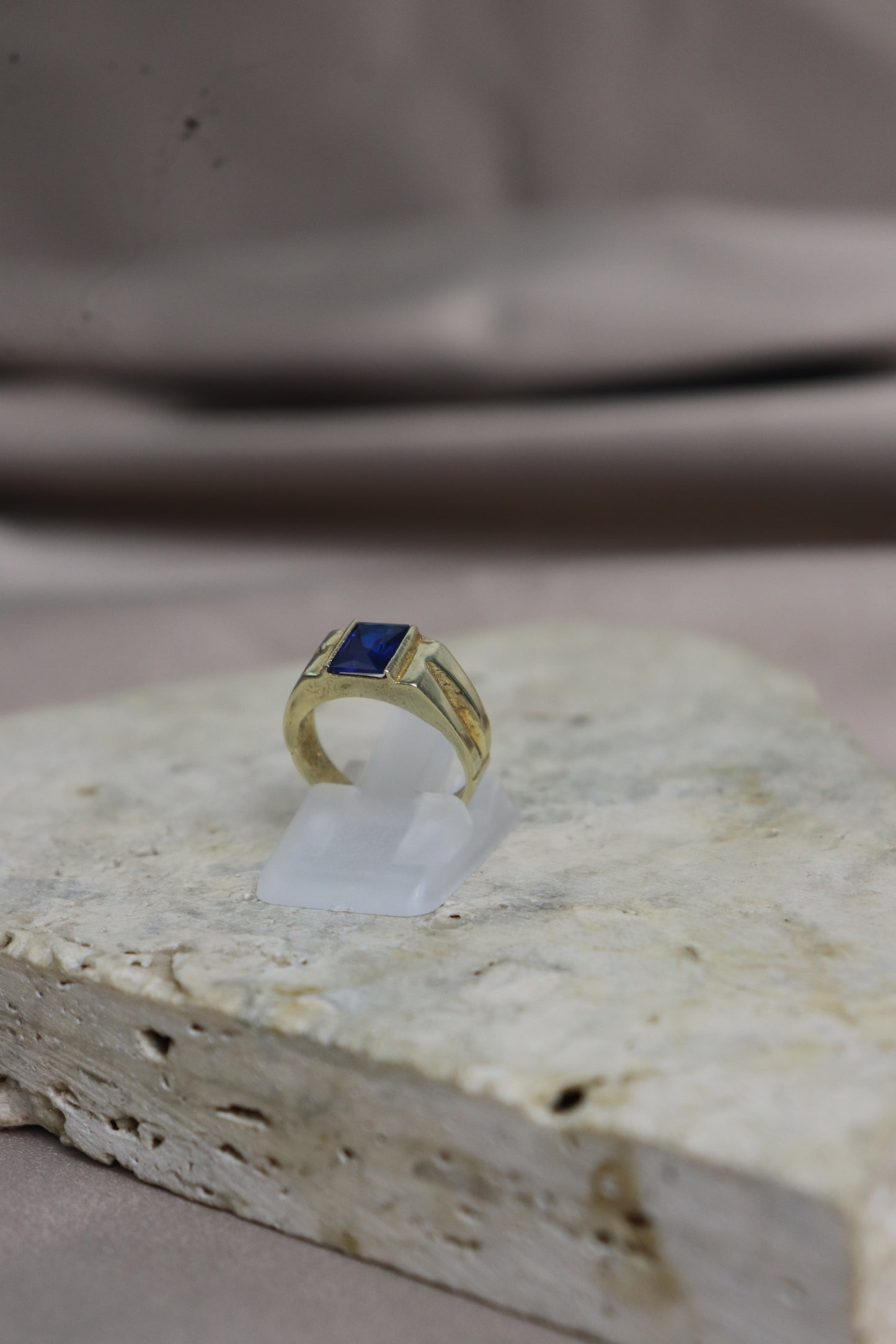 Ring blue #147