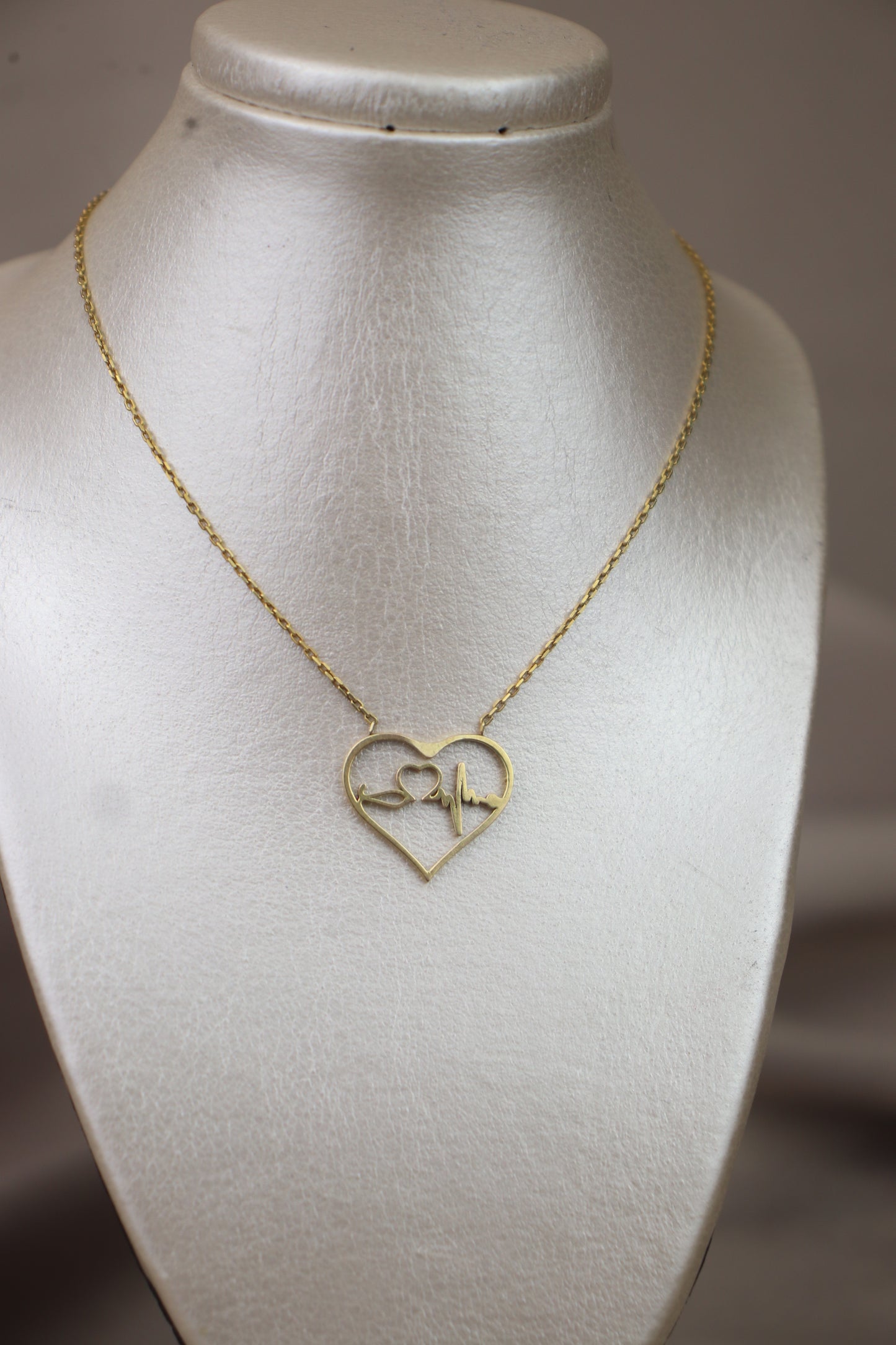 Collar de corazón 10k #69