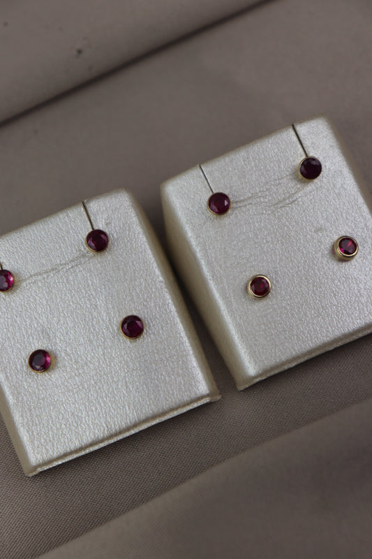 Stud de oro fucsia 10k #89